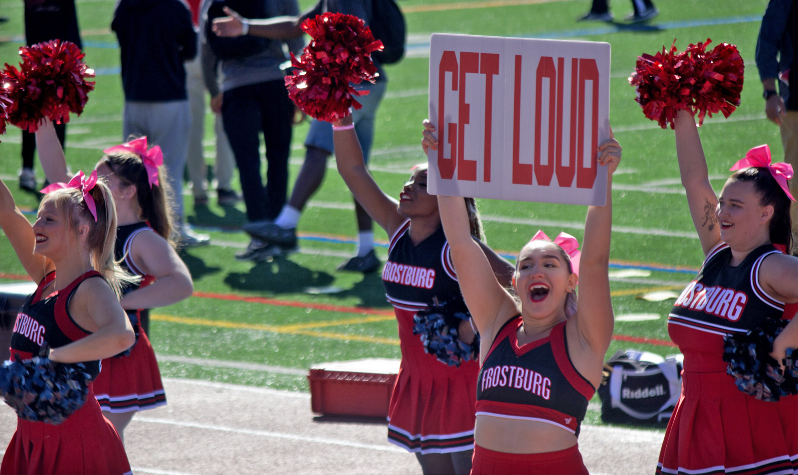 cheering at homecoming
